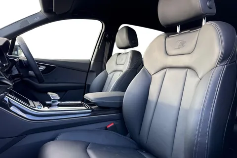  Audi Q7 3.0 TDI V6 50 Black Edition Tiptronic quattro Euro 6 (s/s) 5dr Thumbnail #16