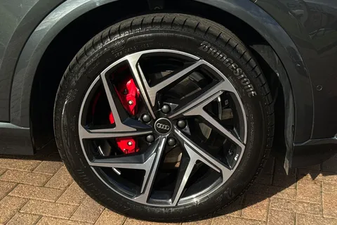 KN25VHU Audi Q6 E-Tron Q6 SUV Edition 1 e-tron quattro 285,00 kW Thumbnail #10