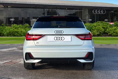  Audi A1 1.0 TFSI 25 Black Edition Sportback Euro 6 (s/s) 5dr Thumbnail #5