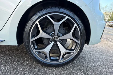  Audi A1 1.0 TFSI 25 Black Edition Sportback Euro 6 (s/s) 5dr Thumbnail #24