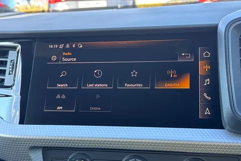  Audi A1 1.0 TFSI 25 Black Edition Sportback Euro 6 (s/s) 5dr Thumbnail #34