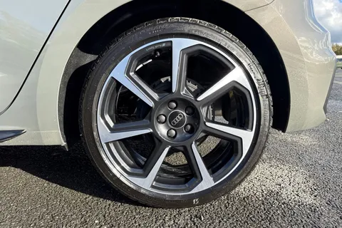  Audi A1 1.0 TFSI 25 Black Edition Sportback Euro 6 (s/s) 5dr Thumbnail #12