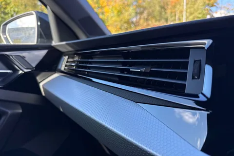  Audi A1 1.0 TFSI 25 Black Edition Sportback Euro 6 (s/s) 5dr Thumbnail #42