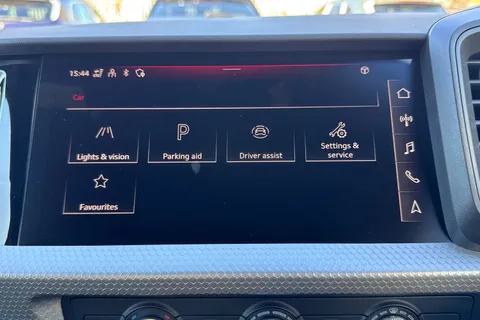  Audi A1 1.0 TFSI 25 Black Edition Sportback Euro 6 (s/s) 5dr Thumbnail #59