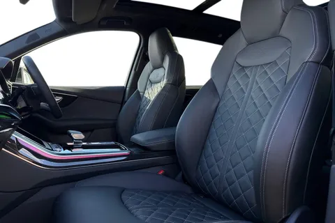  Audi SQ7 4.0 TFSI V8 Black Edition Tiptronic quattro Euro 6 (s/s) 5dr Thumbnail #16