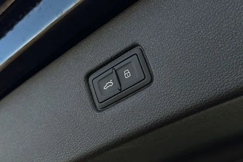  Audi SQ7 4.0 TFSI V8 Black Edition Tiptronic quattro Euro 6 (s/s) 5dr Thumbnail #29