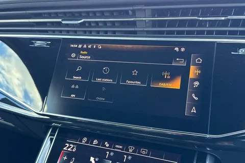  Audi SQ7 4.0 TFSI V8 Black Edition Tiptronic quattro Euro 6 (s/s) 5dr Thumbnail #51