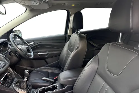 AK16EUH Ford Kuga 2.0 TDCi Titanium X 2WD Euro 6 (s/s) 5dr Thumbnail #11