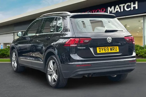 DY69WRU Volkswagen Tiguan 1.5 TSI EVO Match DSG Euro 6 (s/s) 5dr Thumbnail #3