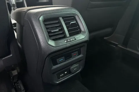 DY69WRU Volkswagen Tiguan 1.5 TSI EVO Match DSG Euro 6 (s/s) 5dr Thumbnail #27