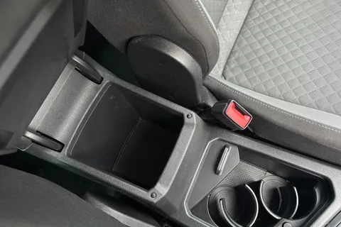 DY69WRU Volkswagen Tiguan 1.5 TSI EVO Match DSG Euro 6 (s/s) 5dr Thumbnail #37