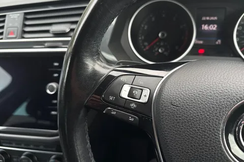 DY69WRU Volkswagen Tiguan 1.5 TSI EVO Match DSG Euro 6 (s/s) 5dr Thumbnail #43