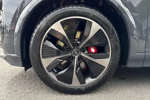  Audi Sq6 E-Tron 100kWh S Edition 1 Auto quattro 5dr Thumbnail #12