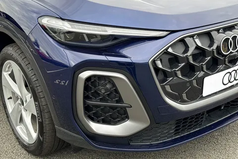 Audi Q5 2.0 TDI S line S Tronic quattro Euro 6 (s/s) 5dr Thumbnail #9