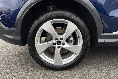 Audi Q5 2.0 TDI S line S Tronic quattro Euro 6 (s/s) 5dr Thumbnail #11