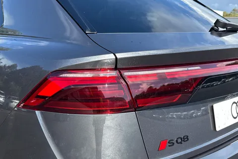  Audi SQ8 4.0 TFSI V8 Black Edition Tiptronic quattro Euro 6 (s/s) 5dr Thumbnail #8