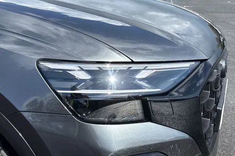  Audi SQ8 4.0 TFSI V8 Black Edition Tiptronic quattro Euro 6 (s/s) 5dr Thumbnail #9