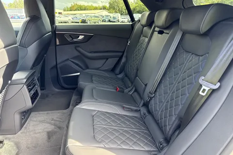  Audi SQ8 4.0 TFSI V8 Black Edition Tiptronic quattro Euro 6 (s/s) 5dr Thumbnail #19