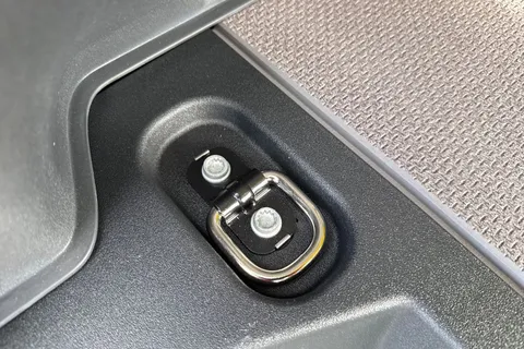 31 of 55 for Volkswagen Cargo Commerce SWB 286 PS 77 kWh - Delivery Mileage