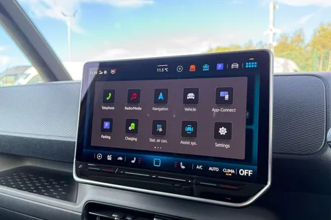 43 of 55 for Volkswagen Cargo Commerce SWB 286 PS 77 kWh - Delivery Mileage