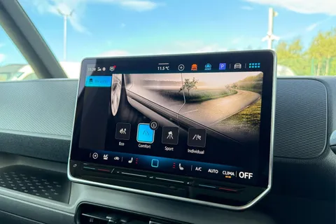 51 of 55 for Volkswagen Cargo Commerce SWB 286 PS 77 kWh - Delivery Mileage