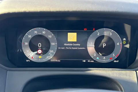  Land Rover Range Rover Velar 2.0 D200 MHEV Dynamic SE Auto 4WD Euro 6 (s/s) 5dr Thumbnail #16