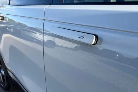  Land Rover Range Rover Velar 2.0 D200 MHEV Dynamic SE Auto 4WD Euro 6 (s/s) 5dr Thumbnail #22