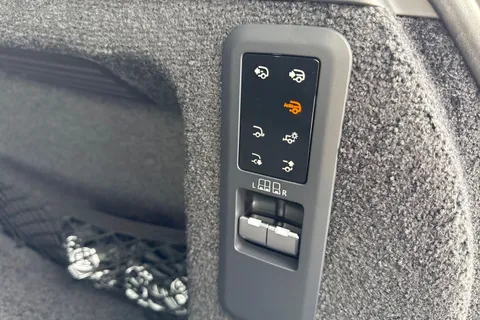 Land Rover Range Rover 3.0 D350 MHEV Autobiography Auto 4WD Euro 6 (s/s) 5dr Thumbnail #26