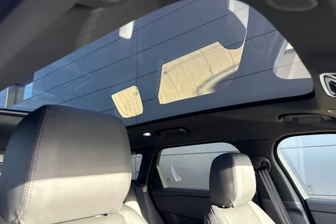  Land Rover Range Rover Velar 2.0 D200 MHEV Dynamic SE Auto 4WD Euro 6 (s/s) 5dr Thumbnail #35