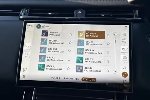  Land Rover Range Rover Velar 2.0 D200 MHEV Dynamic SE Auto 4WD Euro 6 (s/s) 5dr Thumbnail #38