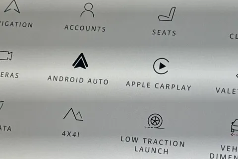  Land Rover Range Rover Velar 2.0 D200 MHEV Dynamic SE Auto 4WD Euro 6 (s/s) 5dr Thumbnail #40