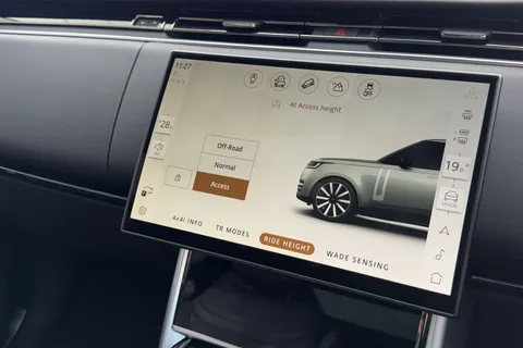 Land Rover Range Rover 3.0 D350 MHEV Autobiography Auto 4WD Euro 6 (s/s) 5dr Thumbnail #46