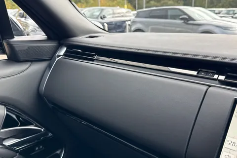 Land Rover Range Rover 3.0 D350 MHEV Autobiography Auto 4WD Euro 6 (s/s) 5dr Thumbnail #57