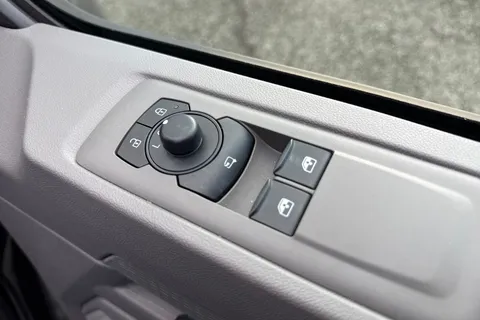 CX25LLP Volkswagen E-Transporter 100kW 65kWh Commerce Pro Van Auto Thumbnail #21