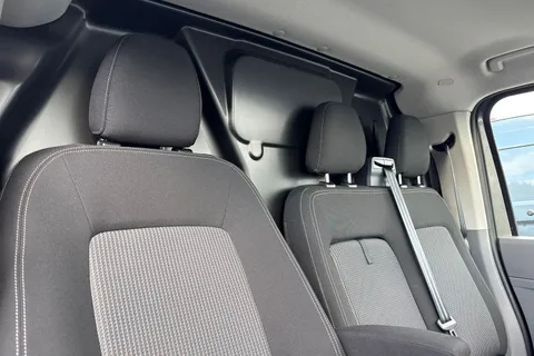 CX25LLP Volkswagen E-Transporter 100kW 65kWh Commerce Pro Van Auto Thumbnail #24