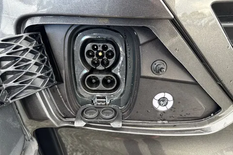 CX25LLP Volkswagen E-Transporter 100kW 65kWh Commerce Pro Van Auto Thumbnail #31