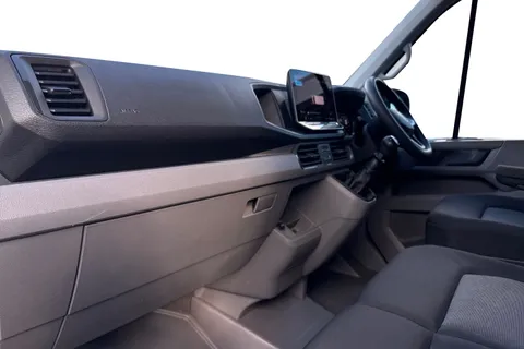 MF25HRK Volkswagen Crafter 2.0 TDI 140PS Commerce Plus High Roof Van Thumbnail #9