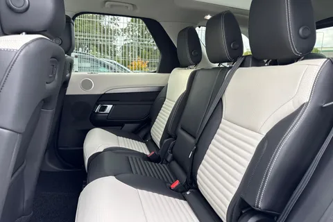 13 of 59 for LAND ROVER DISCOVERY 3.0 D350 Dynamic HSE 5dr Auto