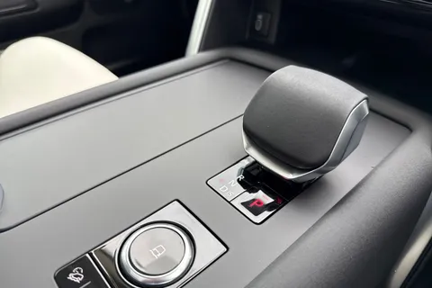 16 of 59 for LAND ROVER DISCOVERY 3.0 D350 Dynamic HSE 5dr Auto