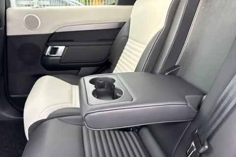 27 of 59 for LAND ROVER DISCOVERY 3.0 D350 Dynamic HSE 5dr Auto