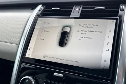 43 of 59 for LAND ROVER DISCOVERY 3.0 D350 Dynamic HSE 5dr Auto