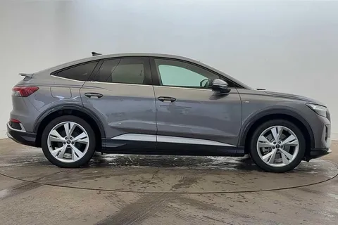 KT74CSY Audi Q4 e-tron Q4 Sportback S line 45 e-tron 210,00 kW Thumbnail #4