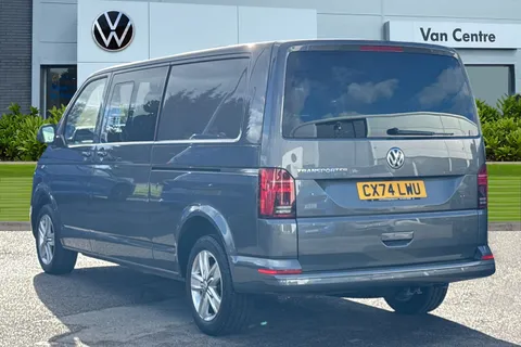 CX74LWU Volkswagen Transporter 2.0 TDI 150 Highline Kombi Van Thumbnail #3