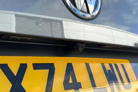 CX74LWU Volkswagen Transporter 2.0 TDI 150 Highline Kombi Van Thumbnail #29