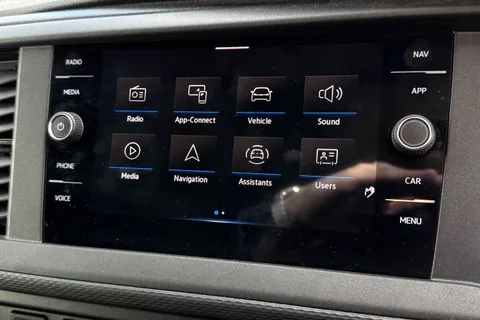 CX74LWU Volkswagen Transporter 2.0 TDI 150 Highline Kombi Van Thumbnail #41