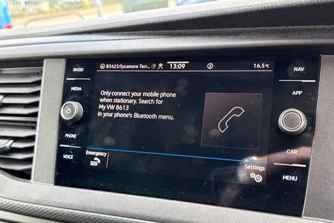 CX74LWU Volkswagen Transporter 2.0 TDI 150 Highline Kombi Van Thumbnail #44