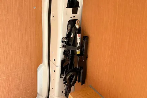 BV25SFF Volkswagen Transporter Commerce Plus 2.0 TDI 110 PS 6sp Manual Thumbnail #43