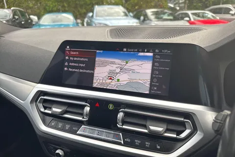 DF70KRD BMW 3 Series 2.0 320d MHT M Sport Auto Euro 6 (s/s) 4dr Thumbnail #13