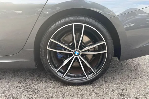 DF70KRD BMW 3 Series 2.0 320d MHT M Sport Auto Euro 6 (s/s) 4dr Thumbnail #25