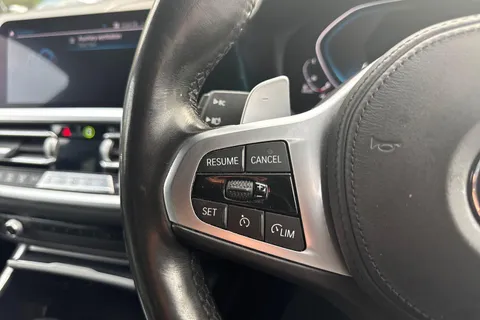 DF70KRD BMW 3 Series 2.0 320d MHT M Sport Auto Euro 6 (s/s) 4dr Thumbnail #34